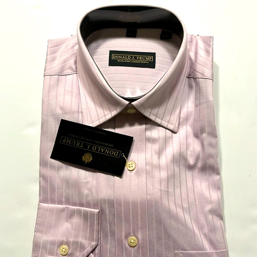 Donald Trump signature collection, pale pink dress shirt, 15.5–32/33